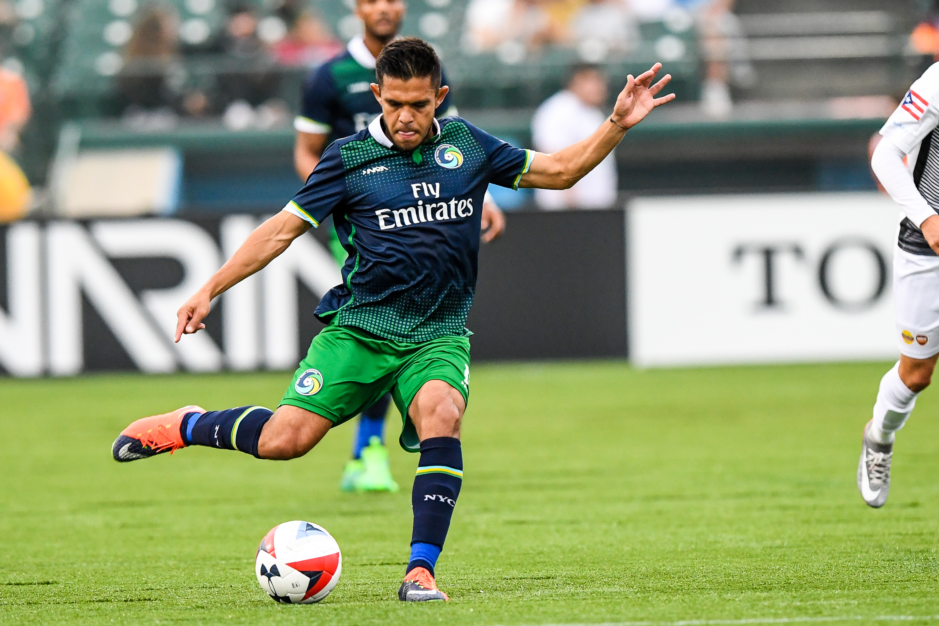Salvadoran Midfielder Andrés Flores Signs With Portland Timbers | New ...